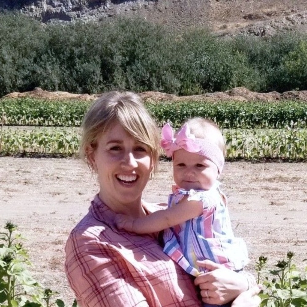 Meet your Posher, Cortney